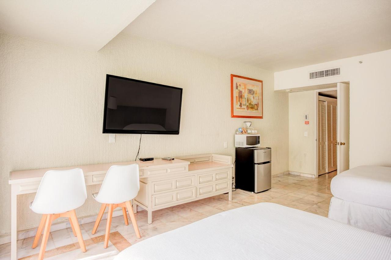 Condos In Prime Cancun Location Plus 3 Pools Kültér fotó